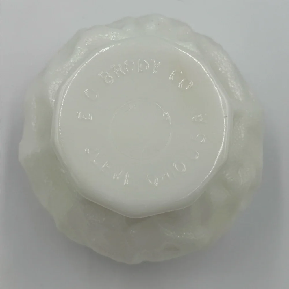 Vintage MCM E O Brody Milk Glass Crinkle Opaque Glass Bowl/Planter